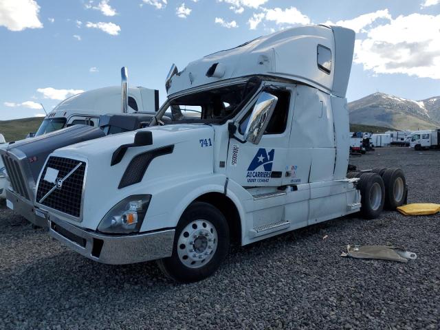 VOLVO VNL 2016 white tractor diesel 4V4NC9EG1GN946598 photo #3