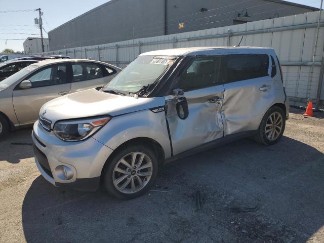 Vin: kndjp3a54h7416390, lot: 55610815, kia soul + 2017 img_1