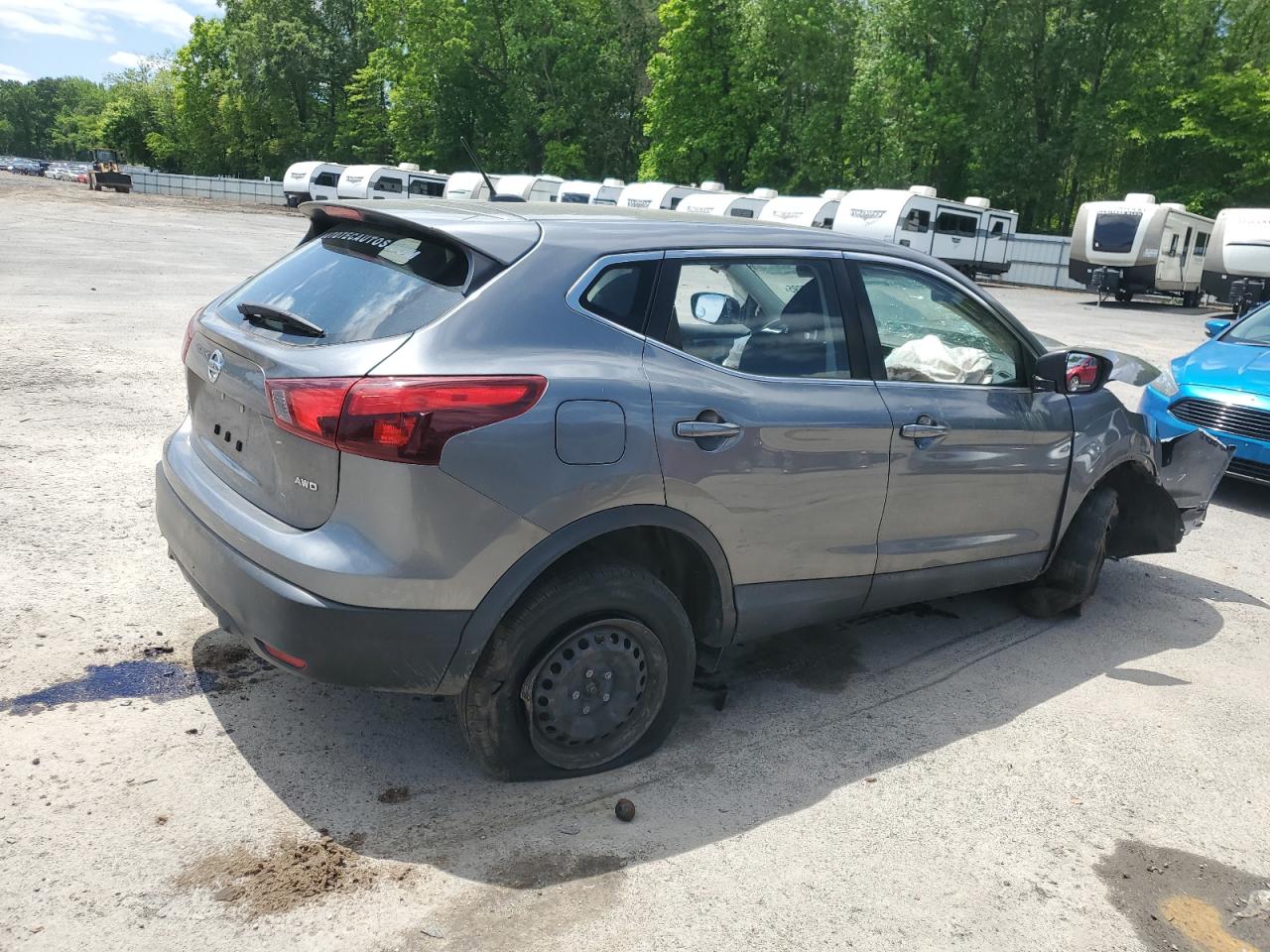 NISSAN ROGUE SPORT S