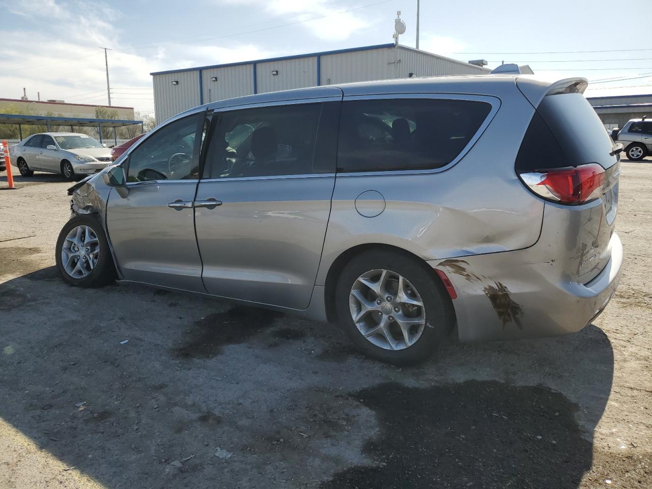 CHRYSLER PACIFICA TOURING PLUS