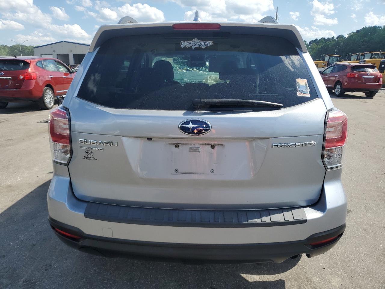 Subaru Forester 2 2018