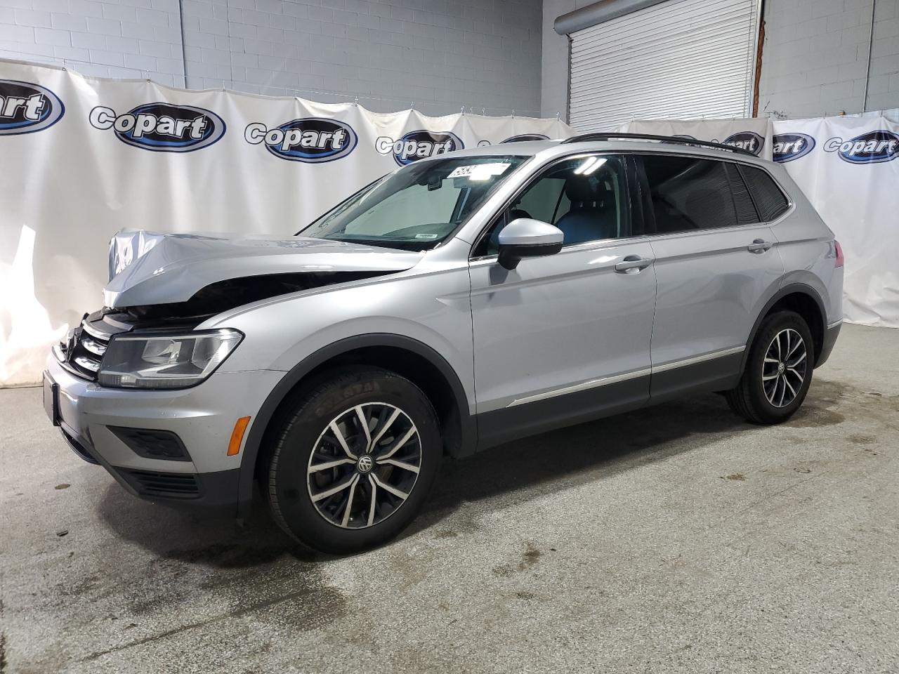 VOLKSWAGEN TIGUAN SE
