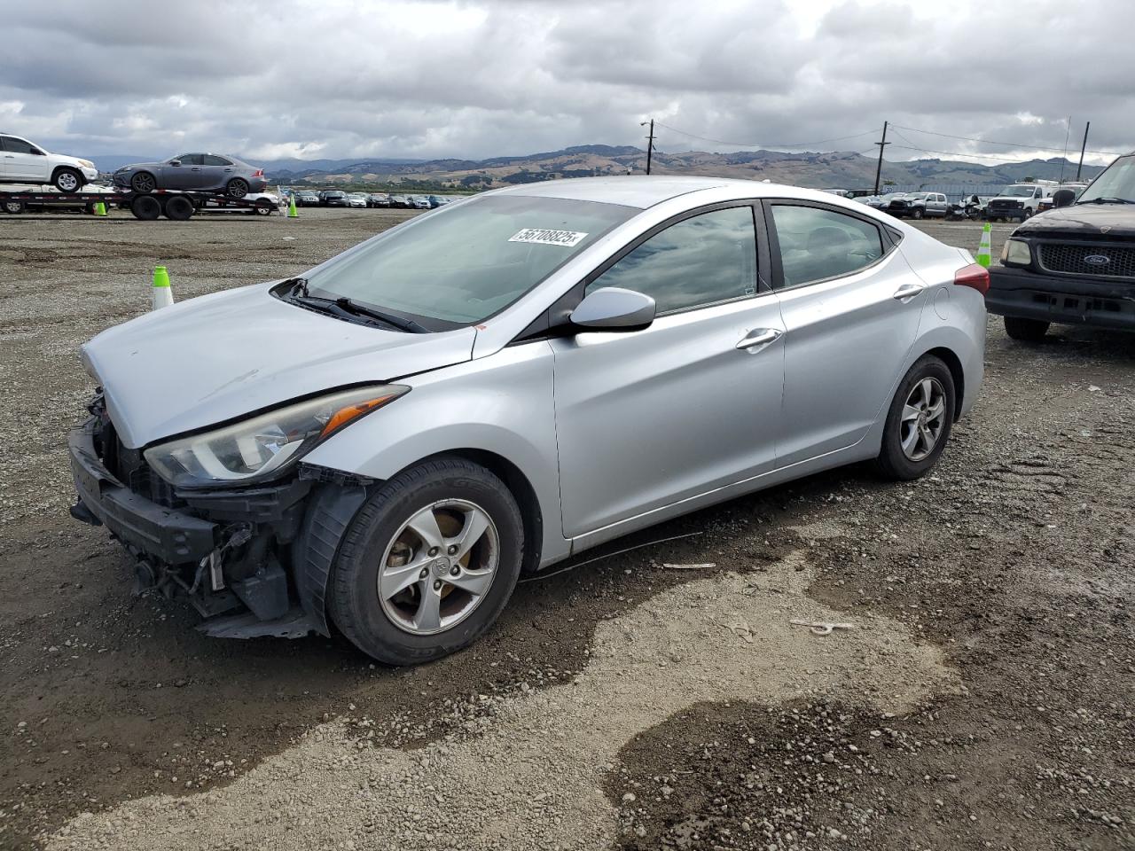 HYUNDAI ELANTRA SE