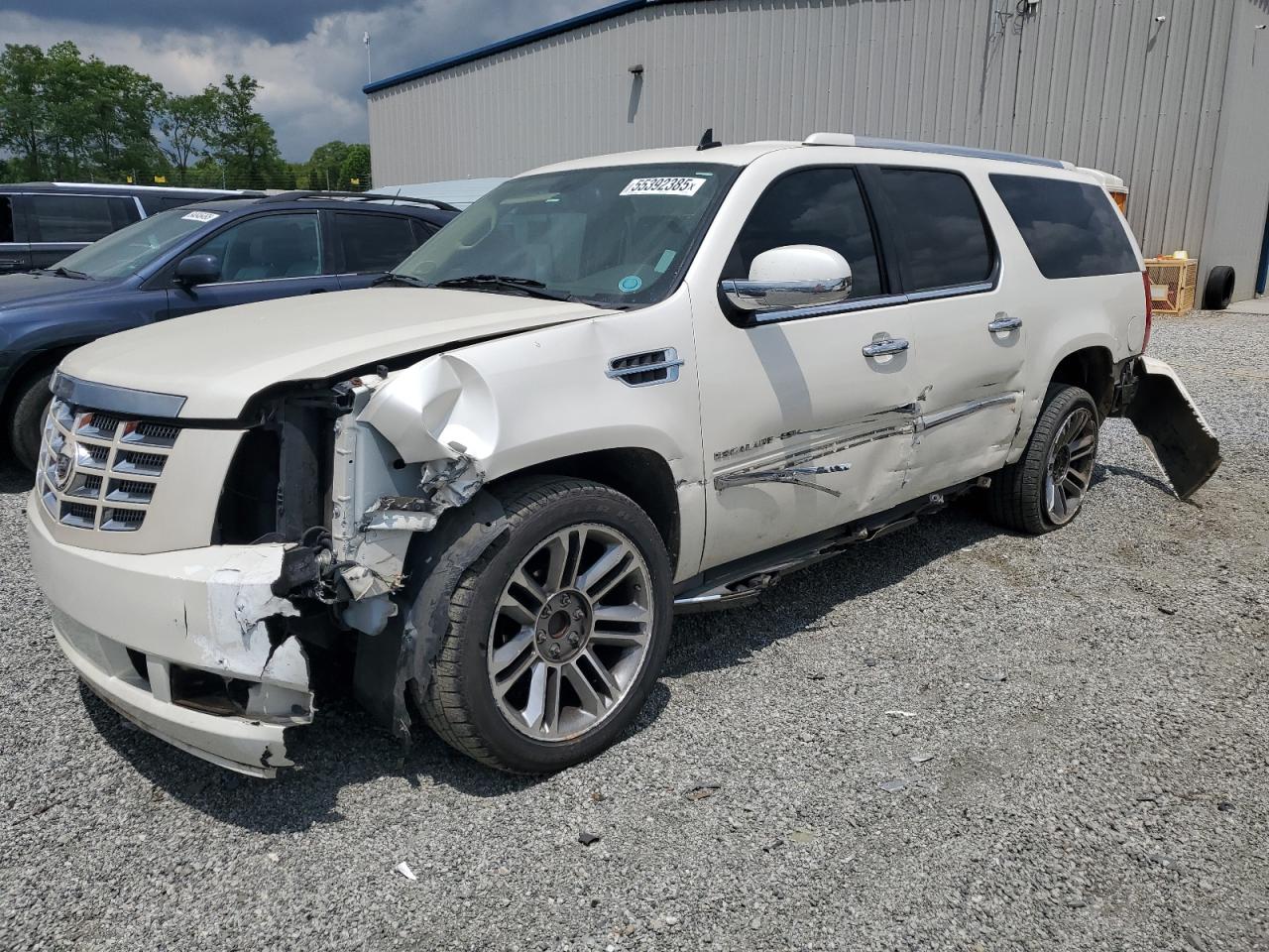CADILLAC ESCALADE ESV LUXURY