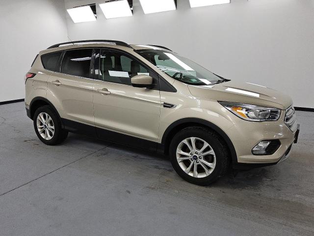 Vin: 1fmcu0gd8juc90651, lot: 57160785, ford escape se 20184