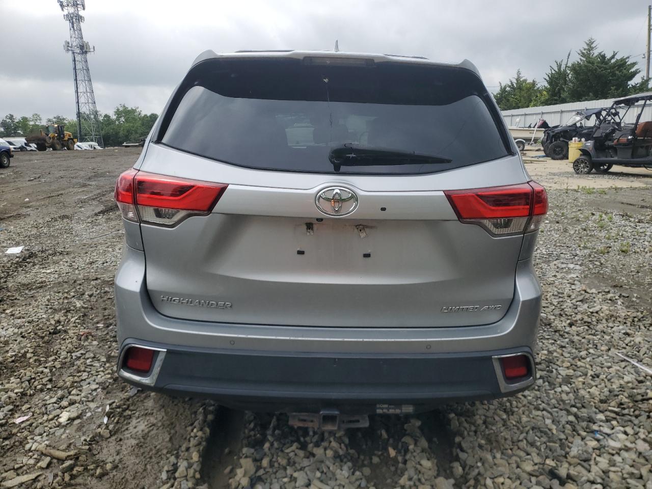 TOYOTA HIGHLANDER LIMITED