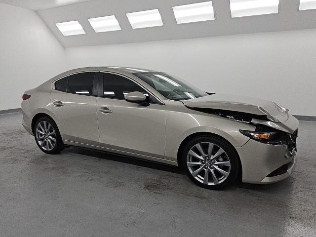 Vin: 3mzbpabl4nm317136, lot: 52820745, mazda 3 select 20224