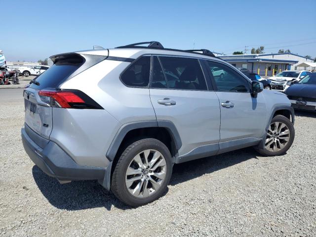 Vin: 2t3c1rfv7lw102106, lot: 55808045, toyota rav4 xle premium 20203