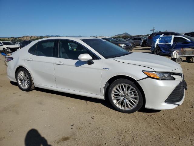 2018 TOYOTA CAMRY HYBR - 4T1B21HK7JU002946