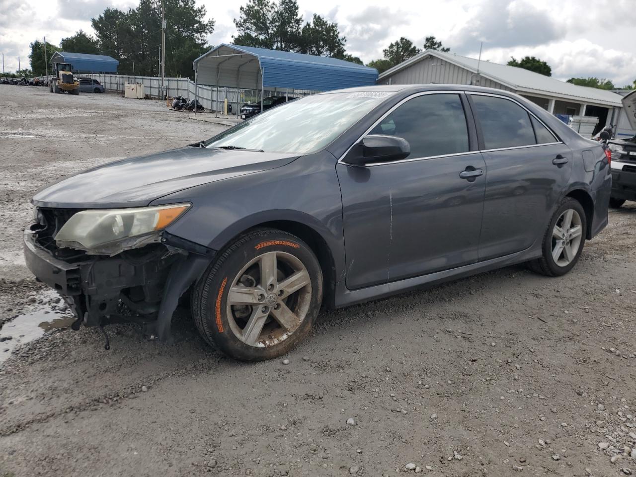 TOYOTA CAMRY BASE