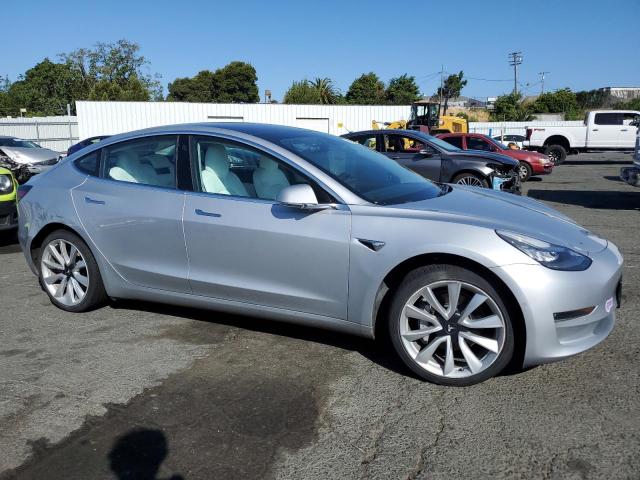 Vin: 5yj3e1eb3jf111918, lot: 56604675, tesla model 3 20184