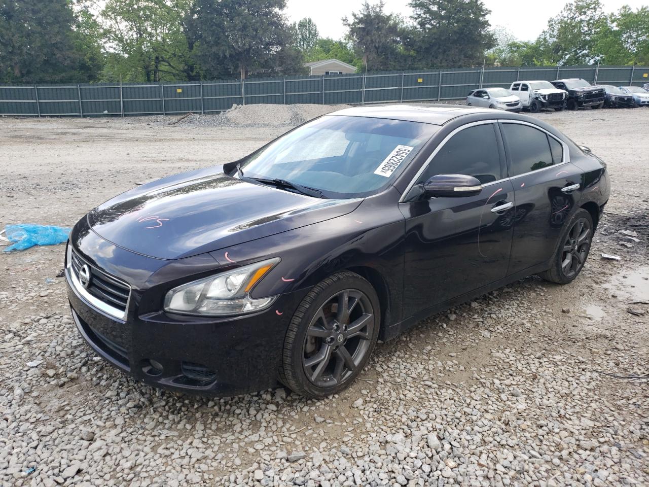 NISSAN MAXIMA S