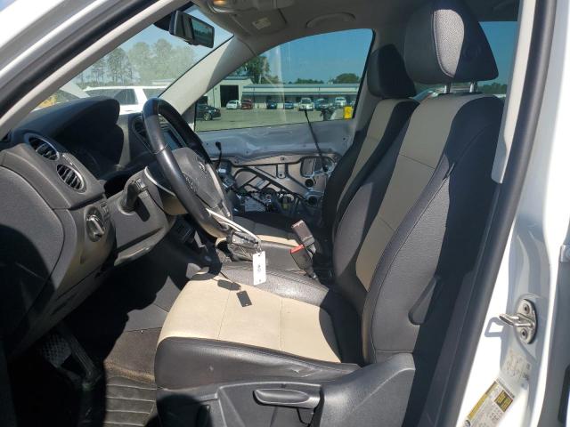 2016 VOLKSWAGEN TIGUAN S - WVGAV7AX7GW586239