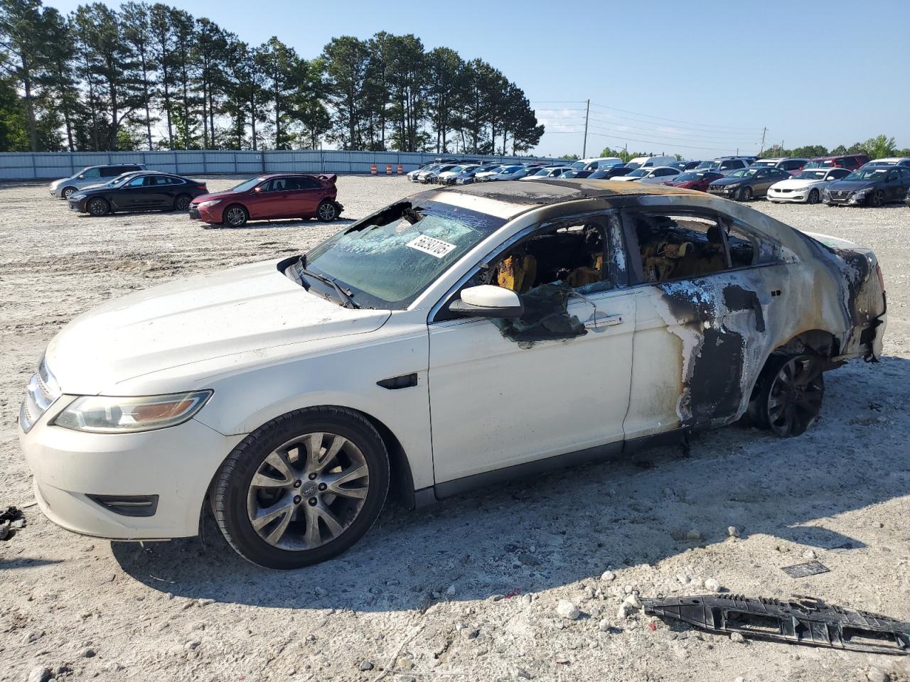  Salvage Ford Taurus