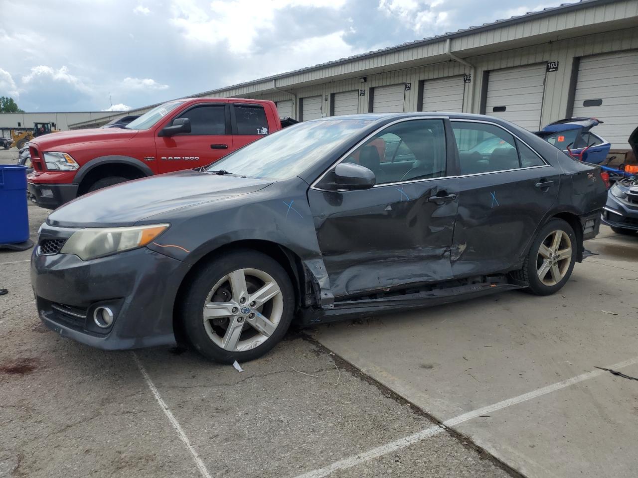 TOYOTA CAMRY L