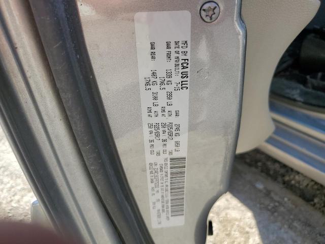 2015 CHRYSLER TOWN & COU 2C4RC1BG3FR752353