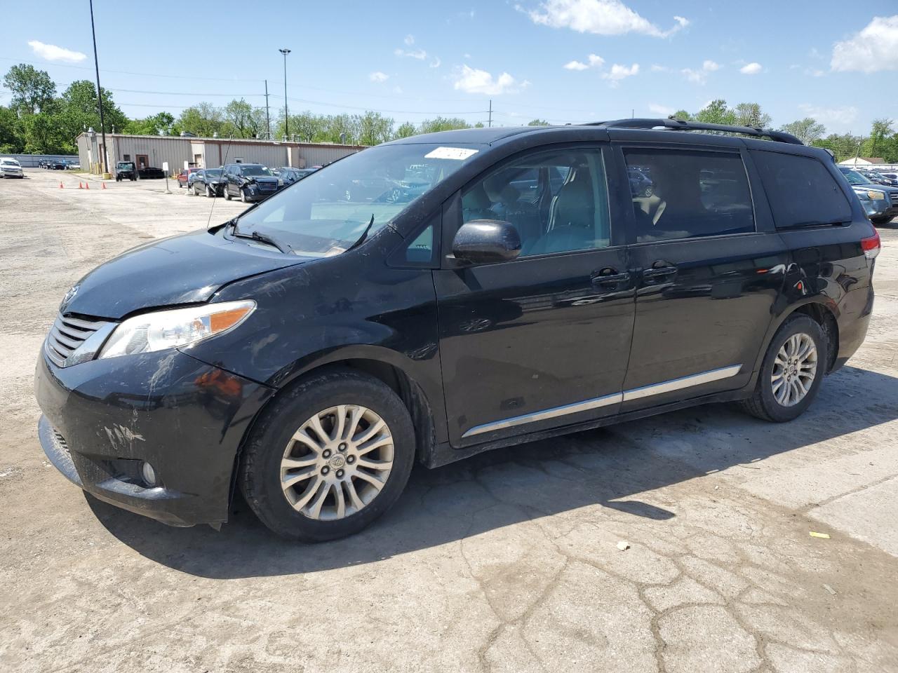 TOYOTA SIENNA XLE