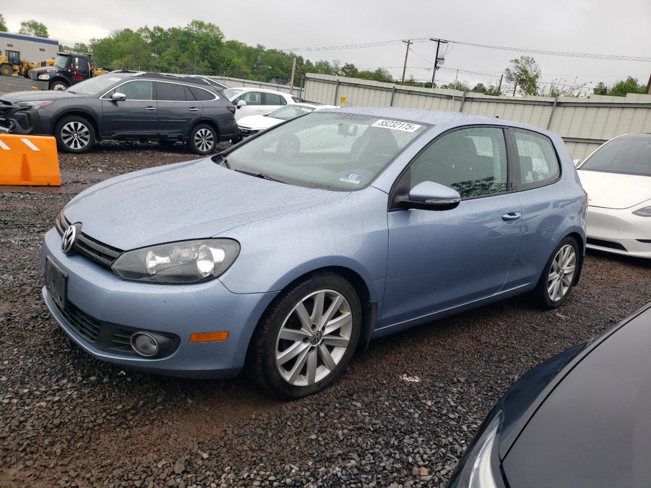 VOLKSWAGEN GOLF