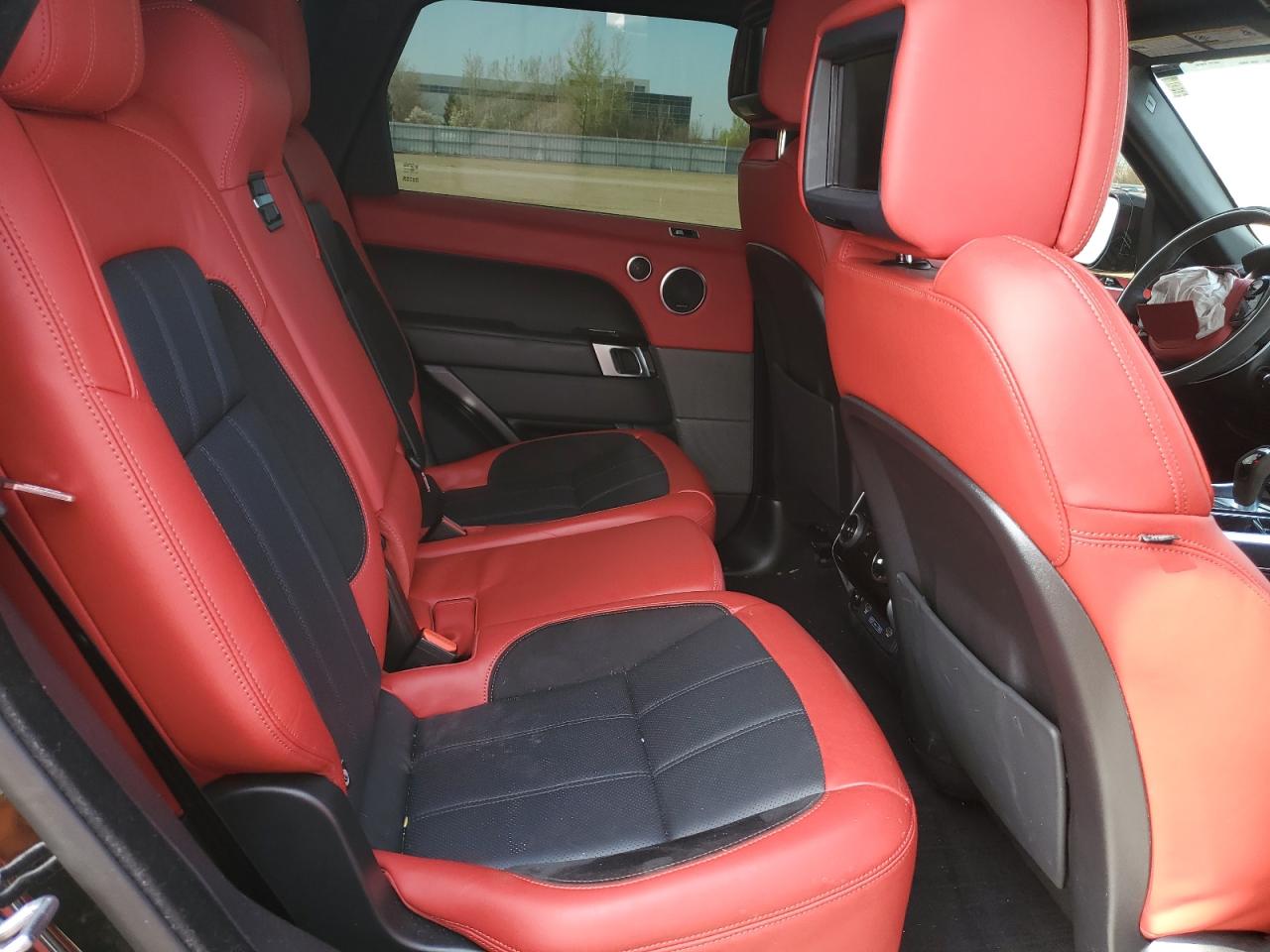 LAND ROVER RANGE ROVER HST