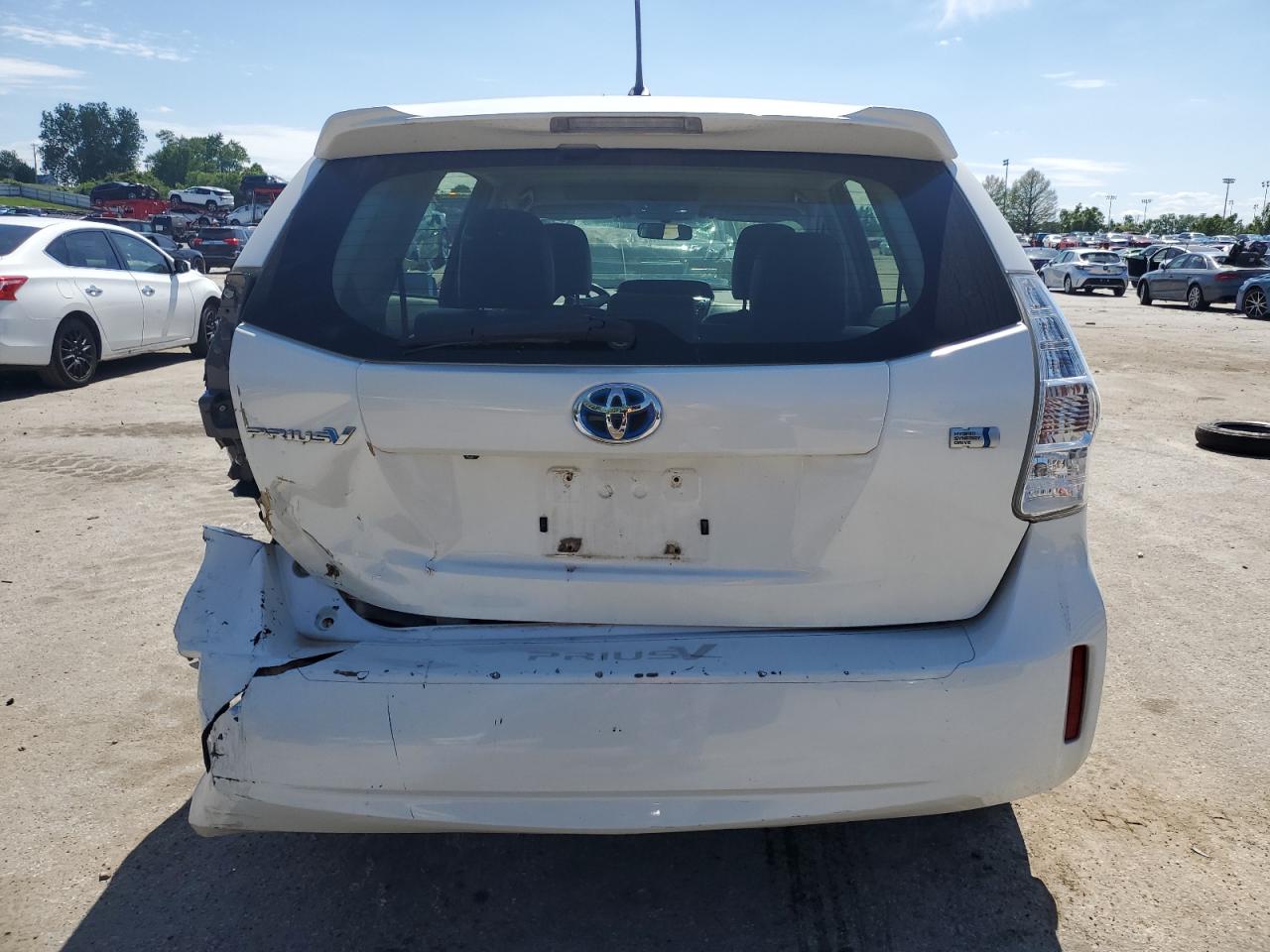 TOYOTA PRIUS V