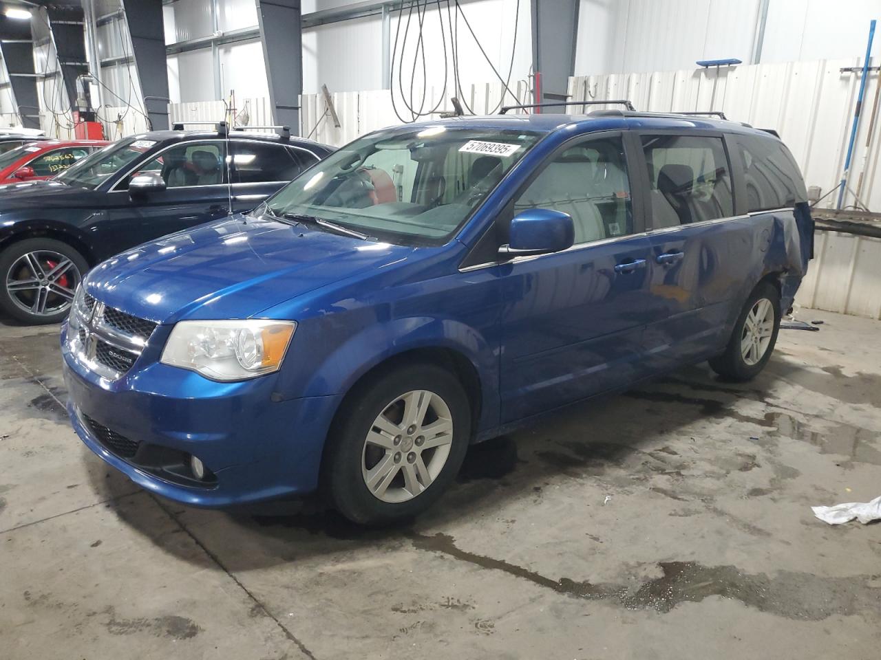 DODGE GRAND CARAVAN CREW