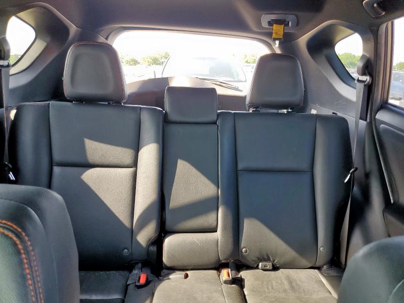 2016 TOYOTA RAV4 SE - JTMNFREV2GJ089412