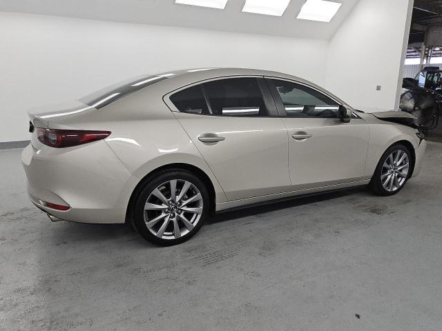 Vin: 3mzbpabl4nm317136, lot: 52820745, mazda 3 select 20223