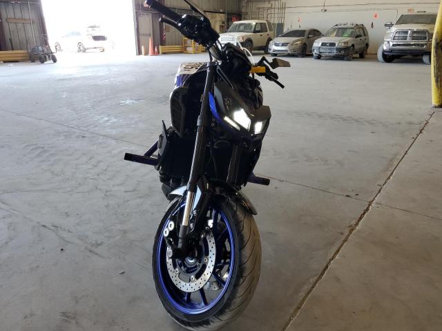YAMAHA MT09 2019 JYARN53E7KA006612 photo #3