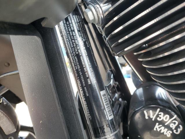 2018 HARLEY-DAVIDSON FLHX STREET GLIDE 1HD1KBC19JB662243