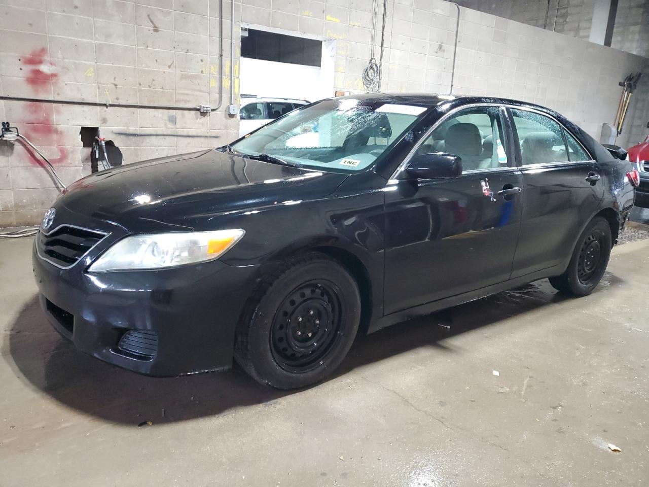 TOYOTA CAMRY BASE