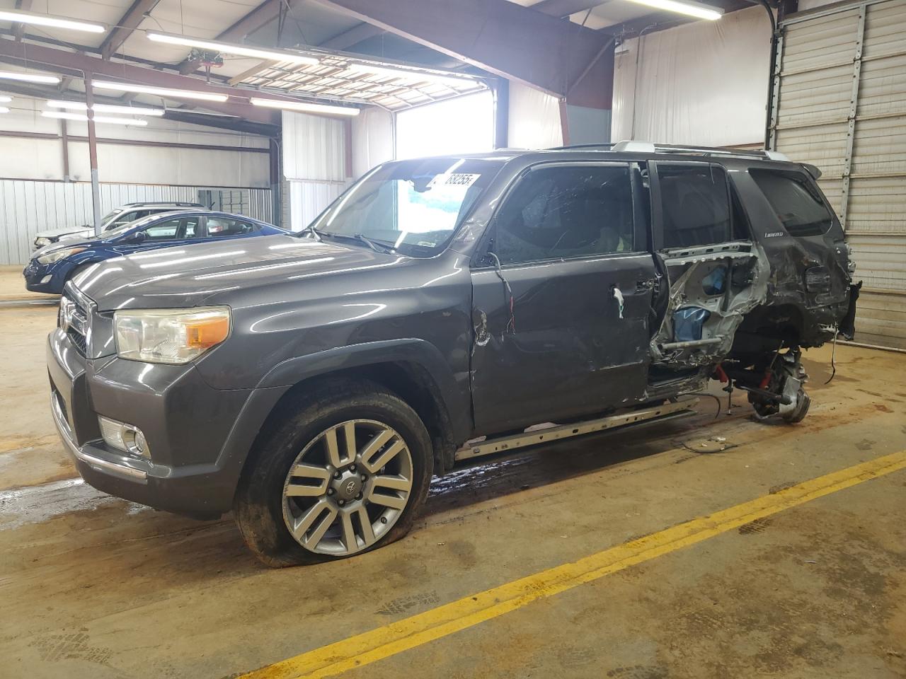 TOYOTA 4RUNNER SR5