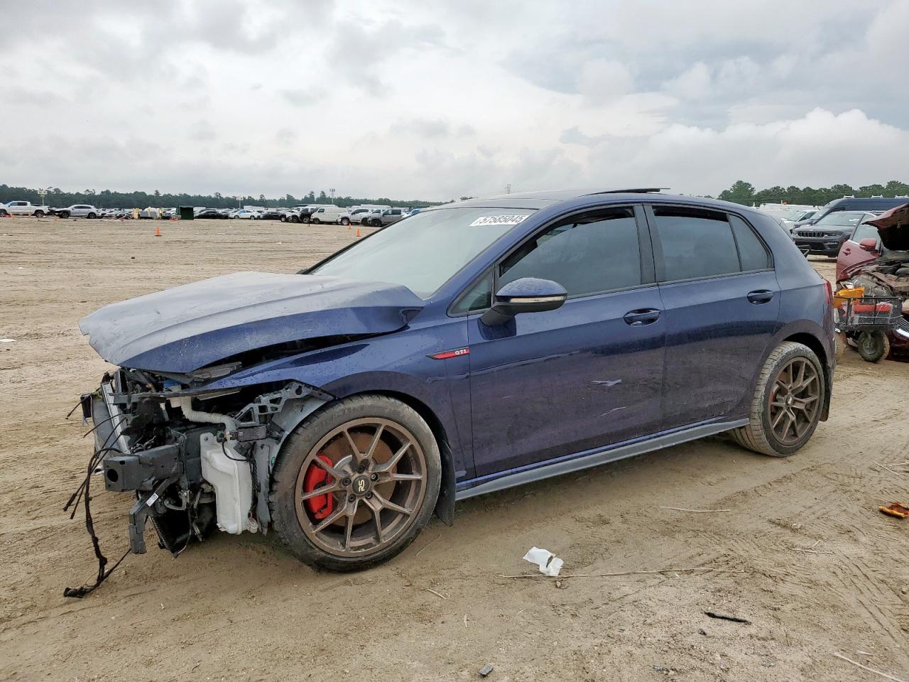 VOLKSWAGEN GOLF GTI SE