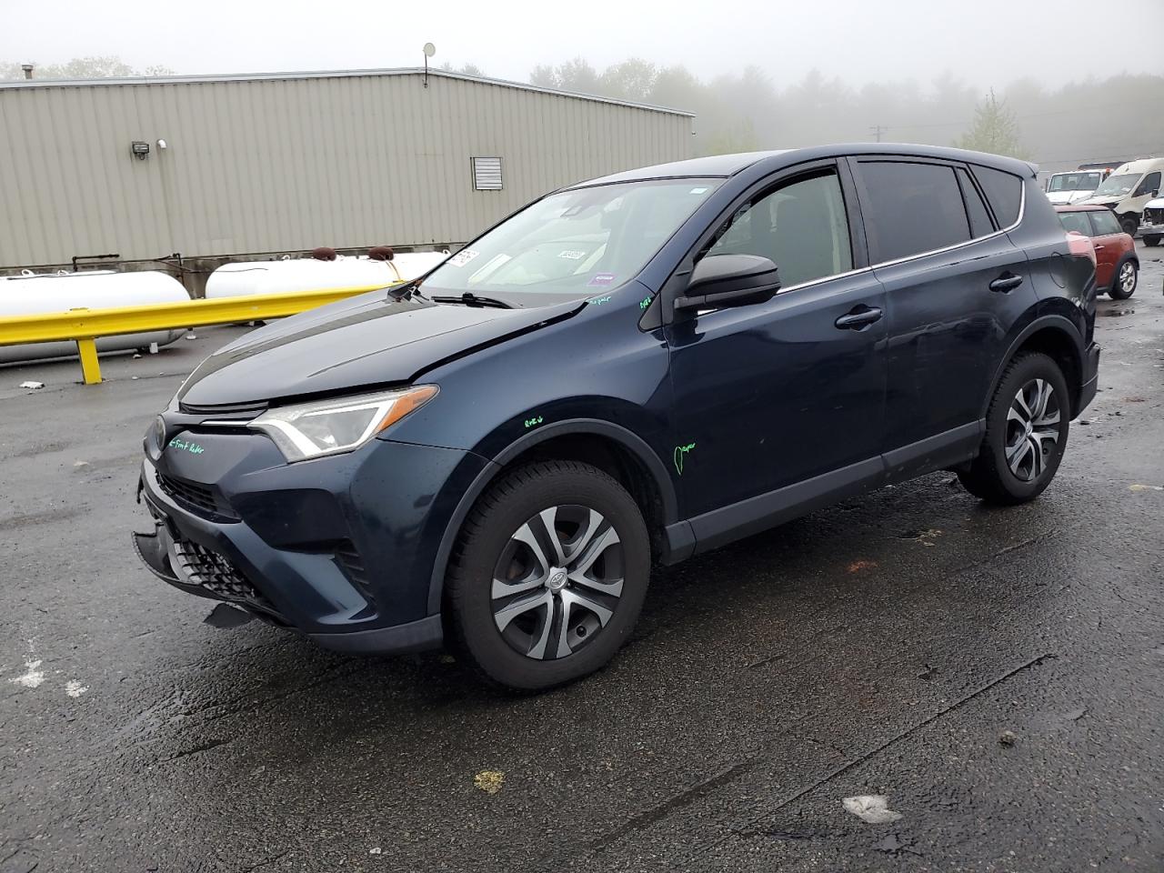 TOYOTA RAV4 LE