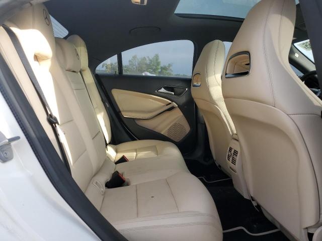 2019 MERCEDES-BENZ CLA 250 4M - WDDSJ4GB7KN740001