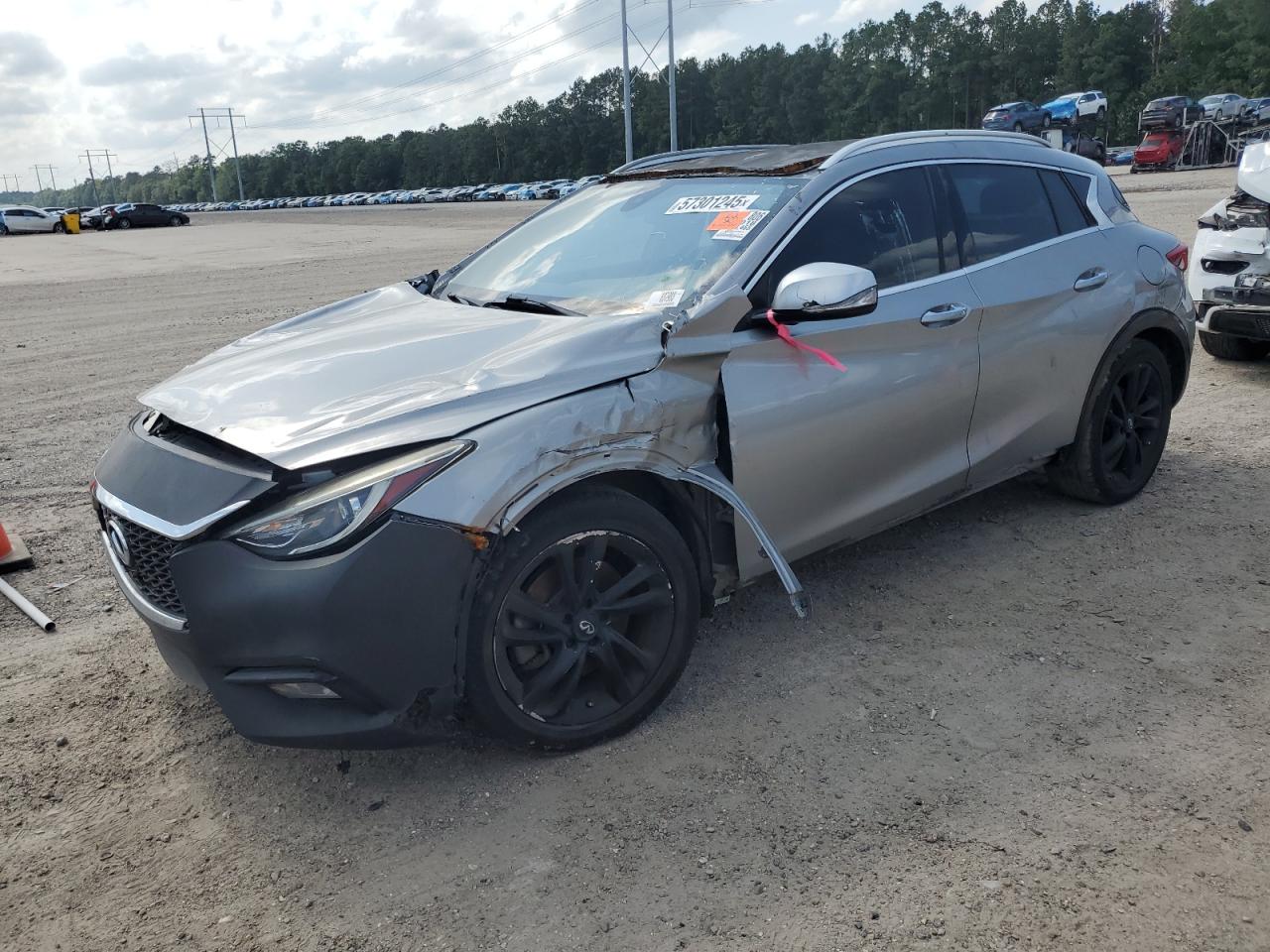 INFINITI QX30 BASE