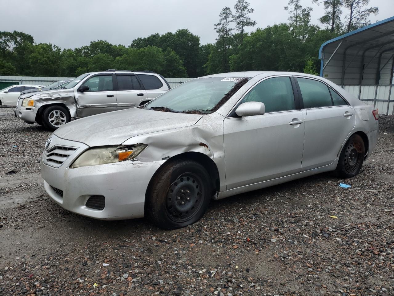 TOYOTA CAMRY BASE
