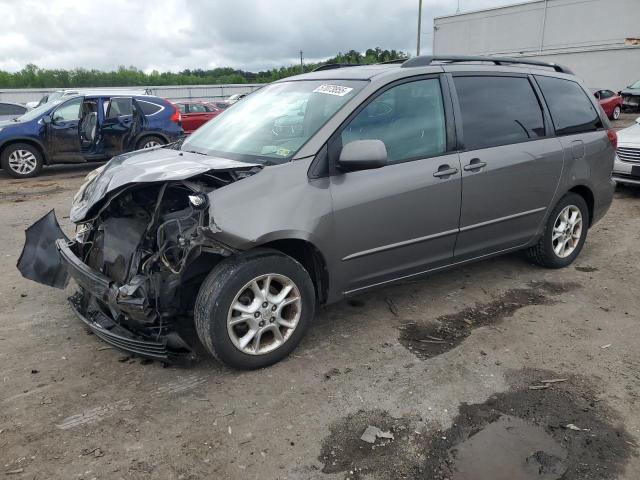 TOYOTA SIENNA XLE