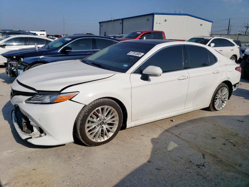 TOYOTA CAMRY XSE