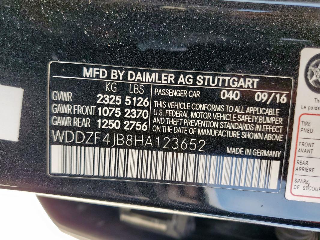 2017 MERCEDES-BENZ E 300 - WDDZF4JB8HA123652
