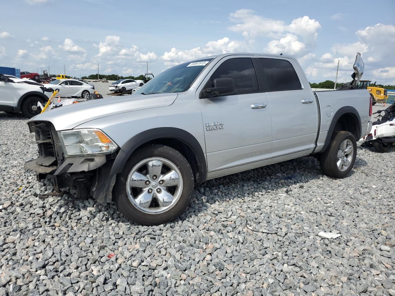 RAM 1500 SLT