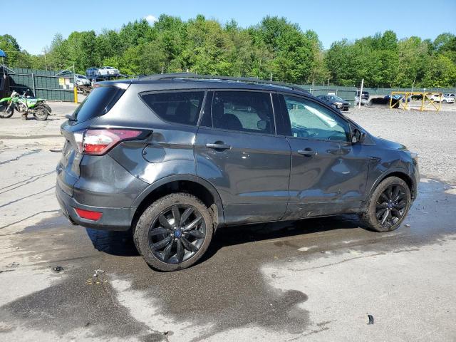 Vin: 1fmcu9gd0huc70747, lot: 57258375, ford escape se 20173