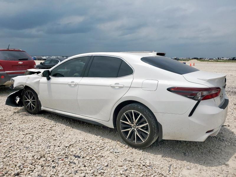 Vin: 4t1g11ak2ru845533, lot: 57454805, toyota camry se night shade 20242