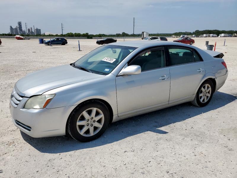 TOYOTA AVALON XL