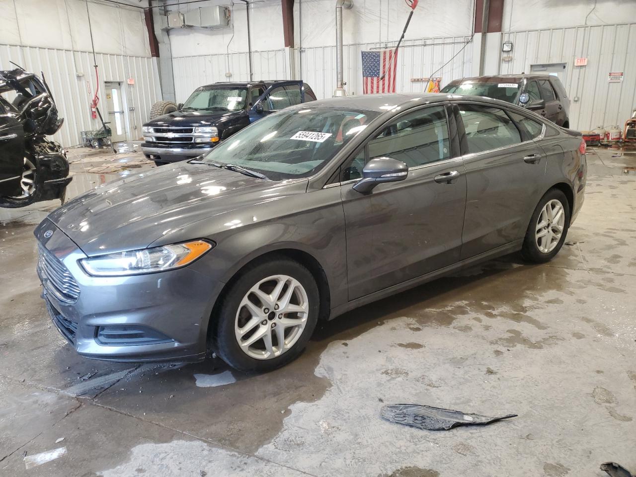 FORD FUSION SE