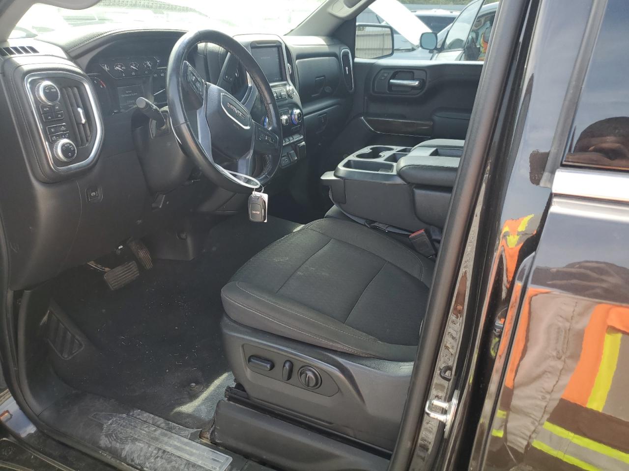 GMC SIERRA 1500 K1500 SLE