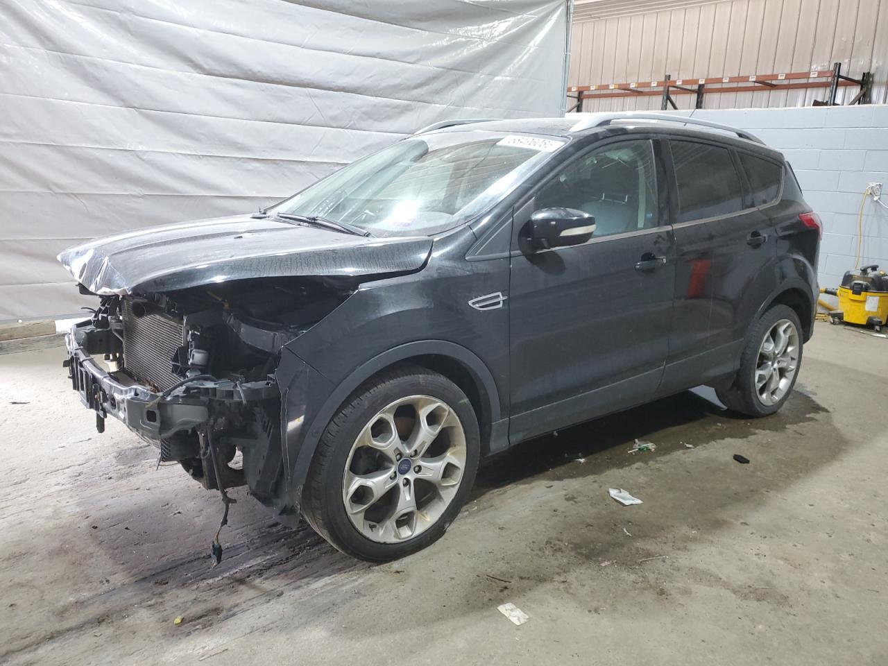 FORD ESCAPE TITANIUM