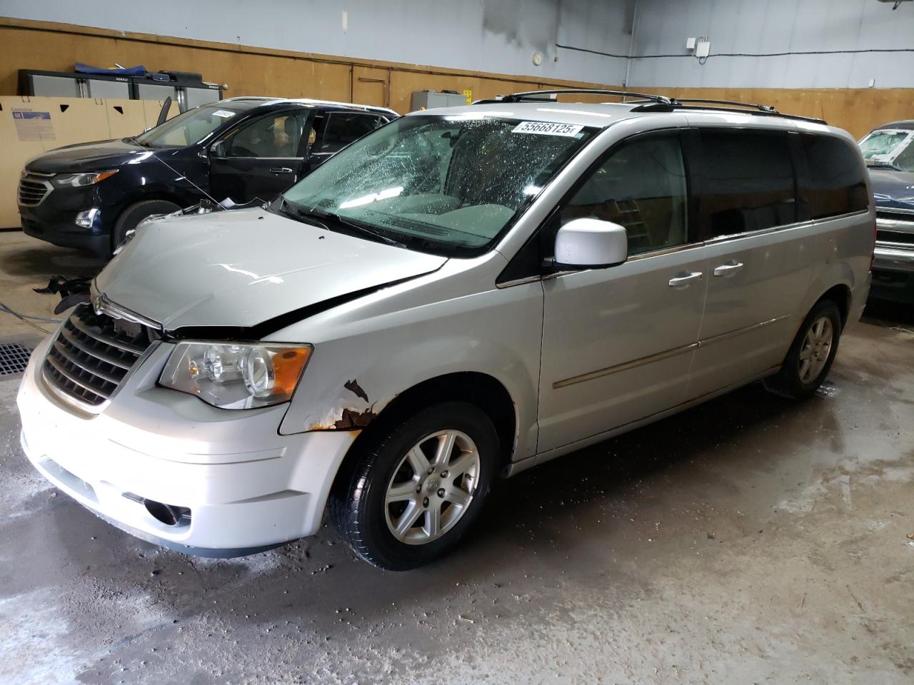 CHRYSLER TOWN & COUNTRY TOURING