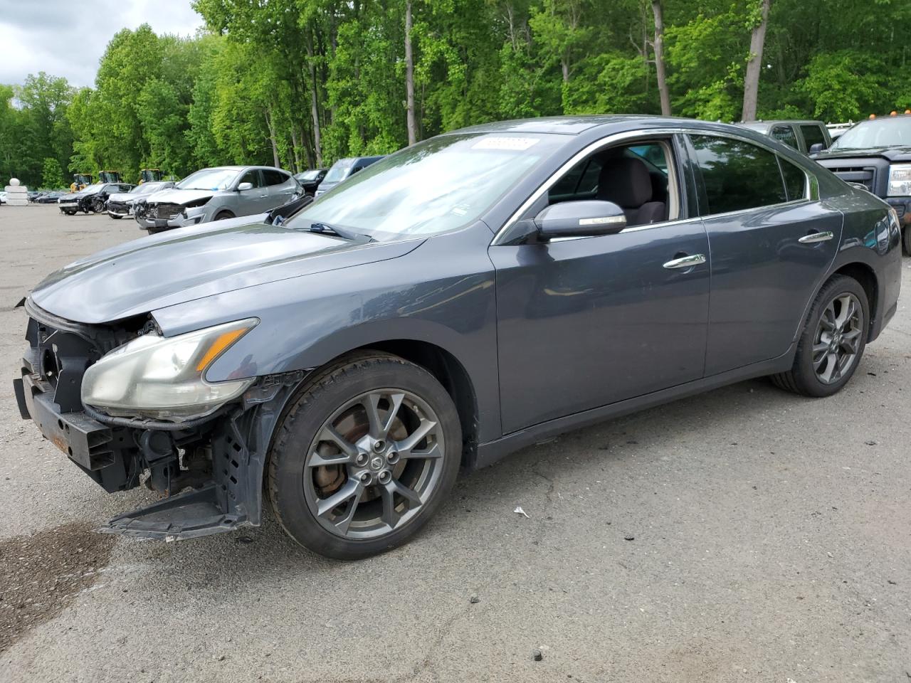 NISSAN MAXIMA S