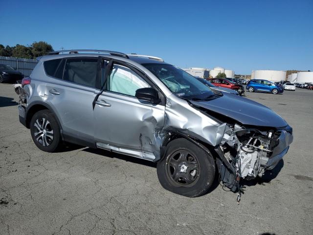 Vin: 2t3zfrevxjw502283, lot: 57881105, toyota rav4 le 20184