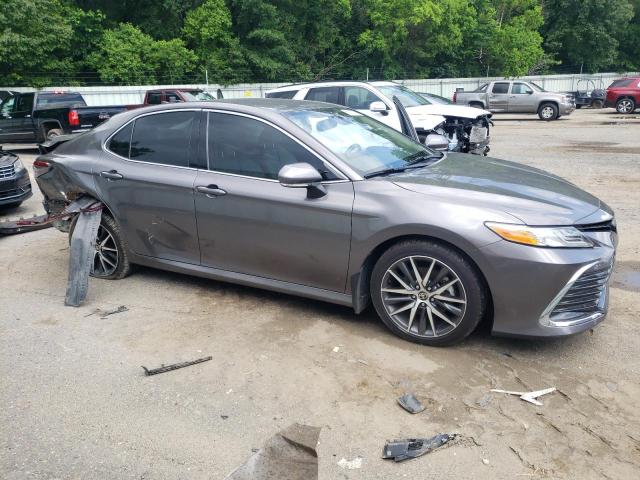 Vin: 4t1f11akxnu014979, lot: 56187185, toyota camry xle 20224